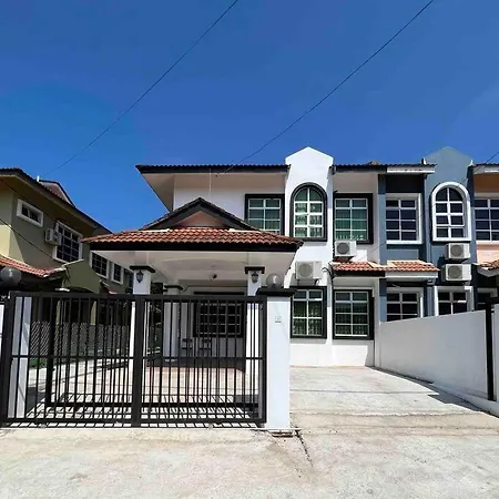 Bayu Homes Kuala Terengganu Exterior photo